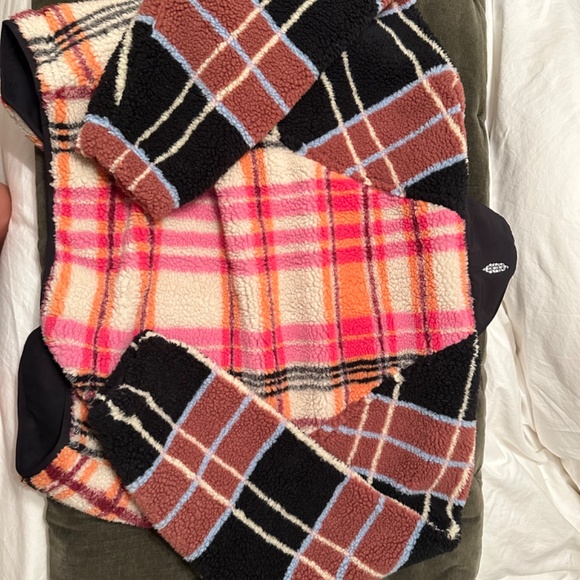 Nothing - Picture 4 of 4